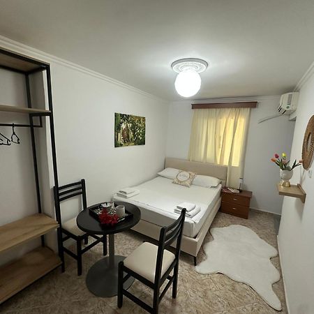 Vila Reni Risi Ksamil Exteriér fotografie