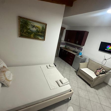 Vila Reni Risi Ksamil Exteriér fotografie